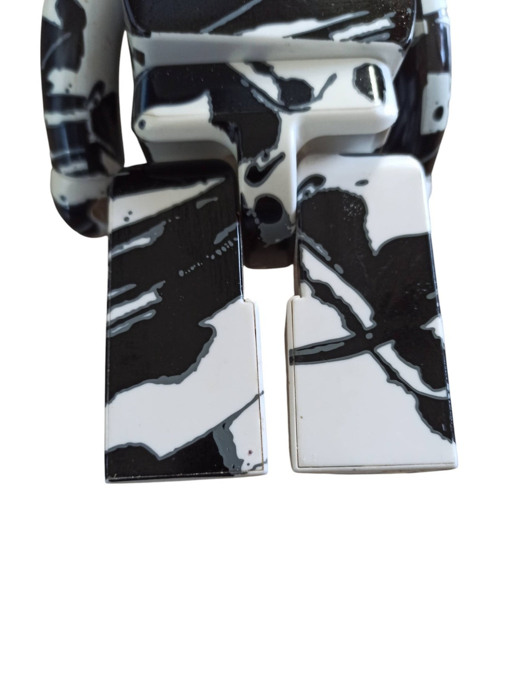 Bearbrick Tomokazu Matsuyama figurine art noir blanc ultra rare designer