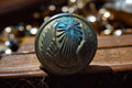 Bouton militaire aviation vintage doré blason ailes étoile ancien uniforme