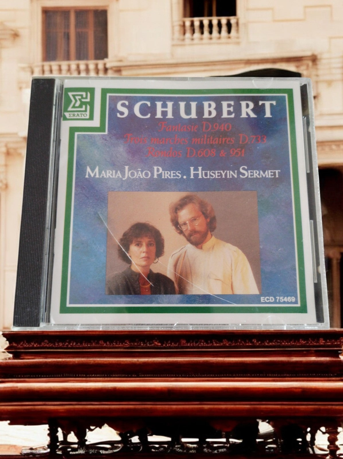CD Schubert Fantaisie D940 Pires Sermet Erato Rondos Marches militaires