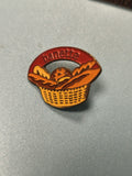 Vintage pin's Banette panier boulangerie collection badge ancien rétro