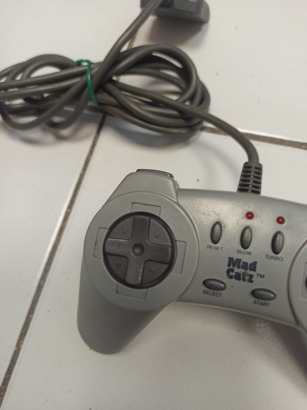 Manette filaire Mad Catz compatible PlayStation PS1, contrôleur de jeu d'occasio