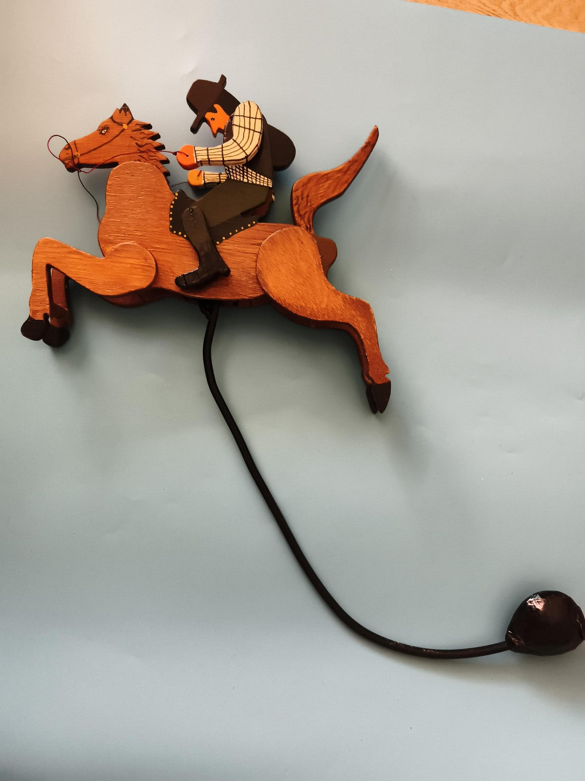 Jouet mural ancien bois articulé cowboy cheval western décor vintage