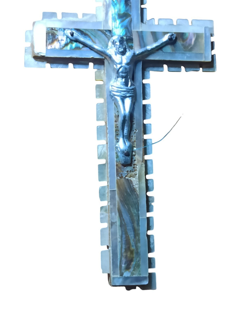 Croix religieuse vintage nacre et bois, Christ métal, style ancien, signée