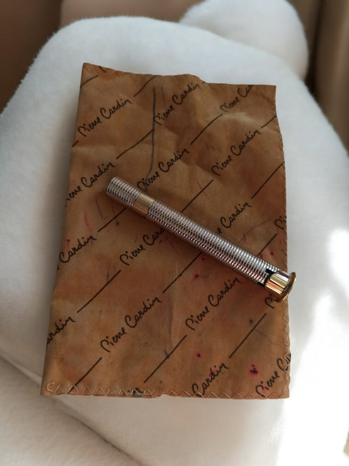 Stylo vintage Pierre Cardin ancien, métal argenté, signé, objet rétro