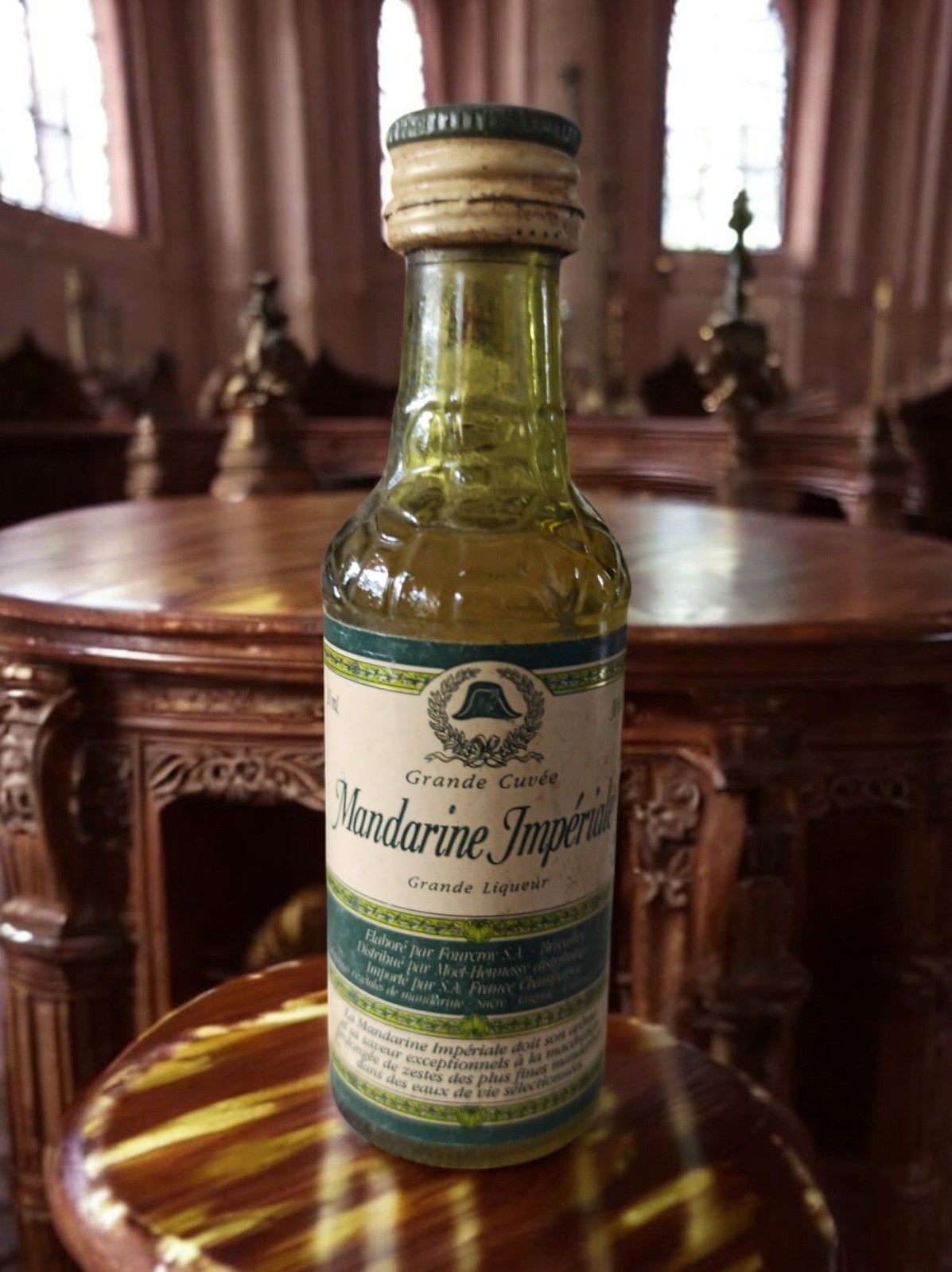 Mignonnette ancienne Mandarine Impériale liqueur vintage bouteille alcool