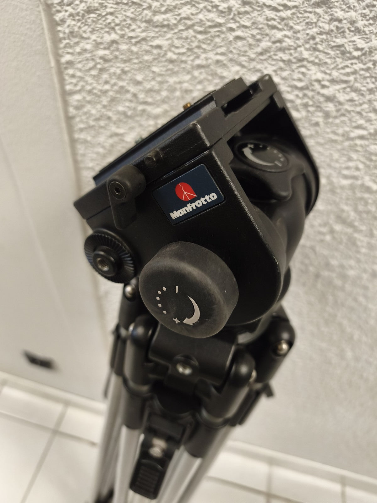 Trépied photo Manfrotto d?occasion, support stable pour appareil photo et camésc