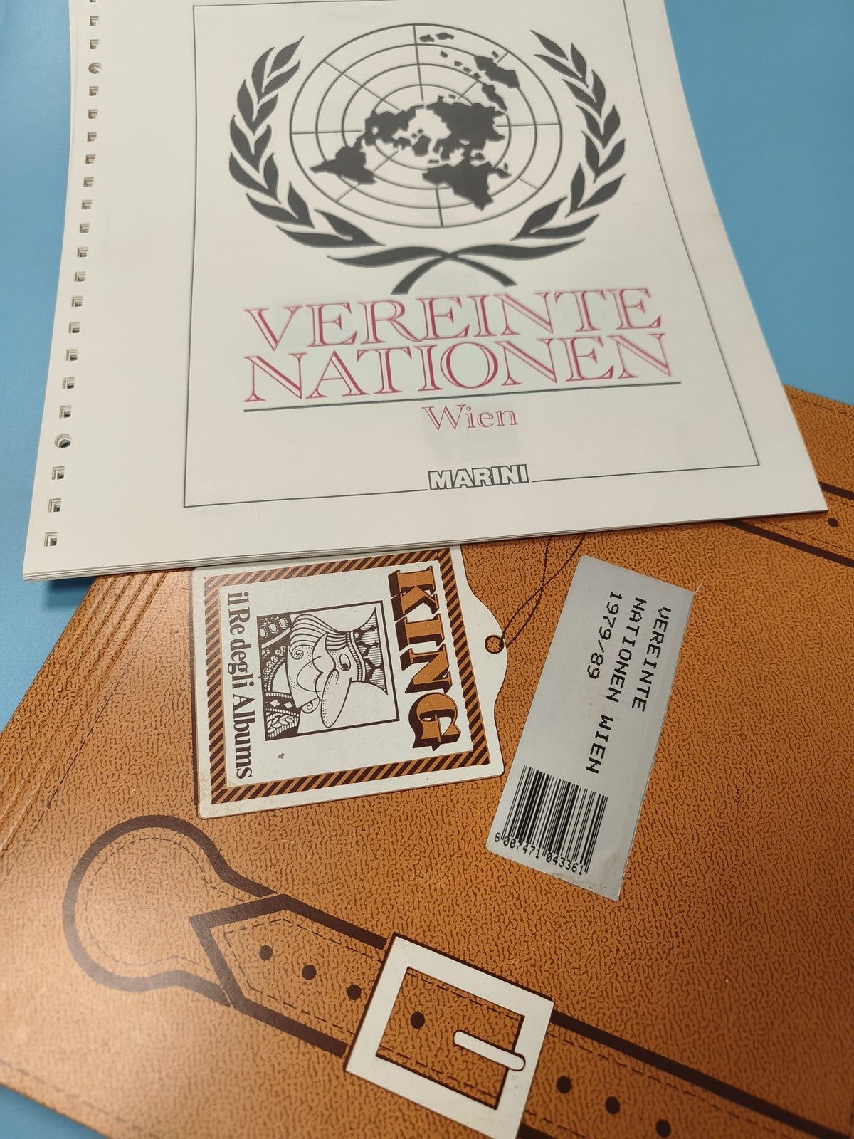 Classeur timbres VEREINTE NATIONEN Wien Marini King couverture marron