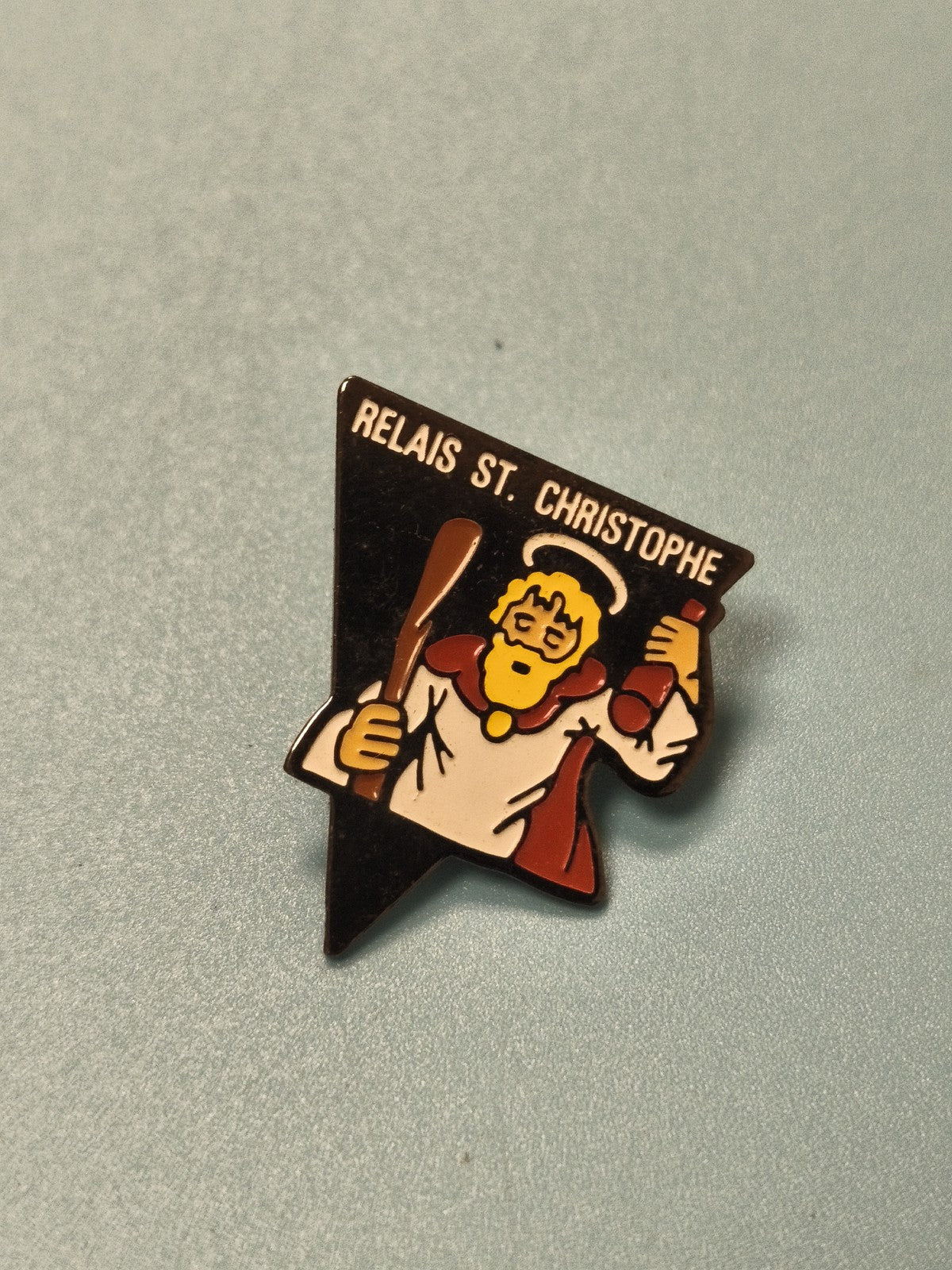 Vintage pin's Relais St Christophe émaillé, forme triangle, collection badge
