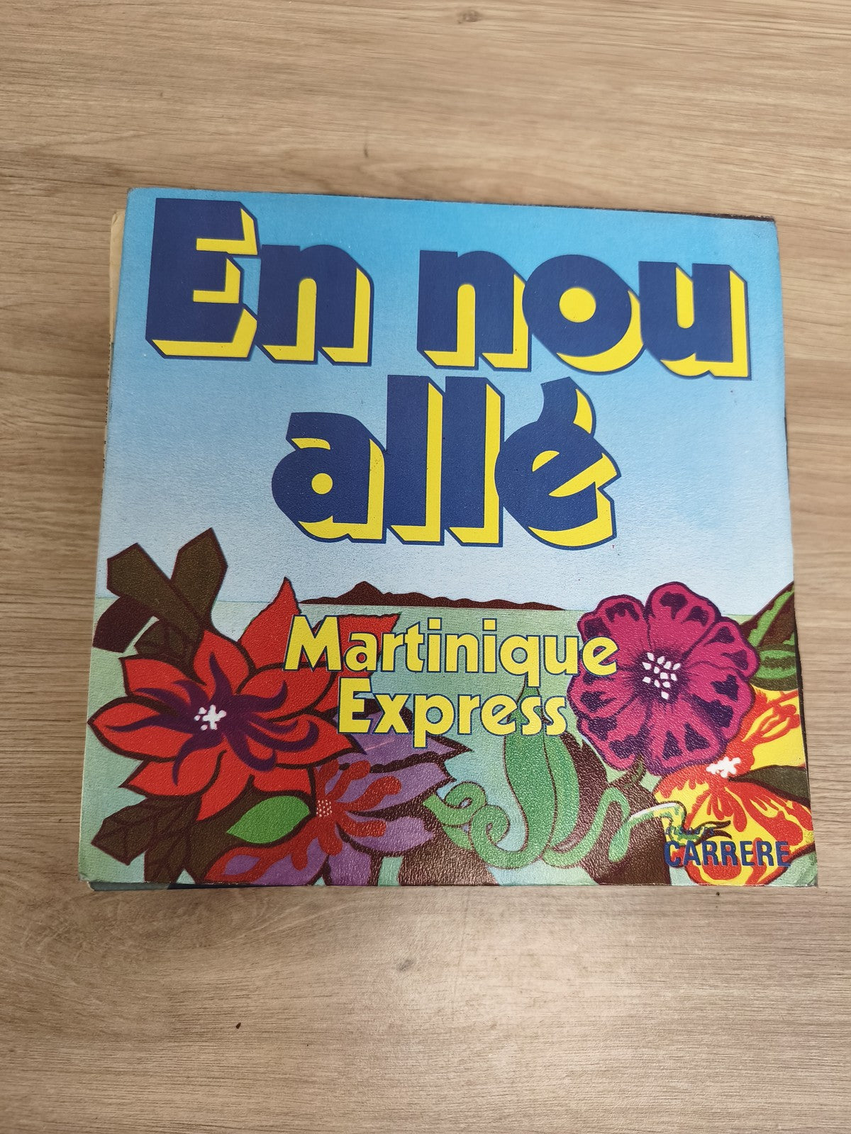 Vinyle 45 tours En nou allé Martinique Express pochette fleurie Carrere
