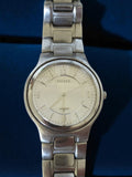 Montre femme Citizen Exceed vintage, bracelet métal, quartz ancien, rare