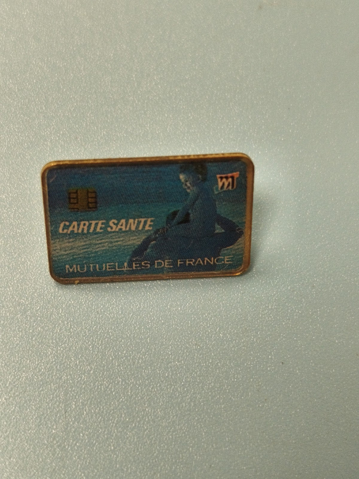 Vintage pin's carte santé Mutuelles de France, rectangulaire, thème médical