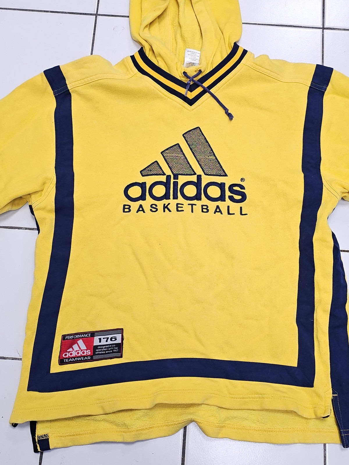 Sweat à capuche Adidas jaune 90s, taille XL 16 ans, hoodie logo sport unisexe