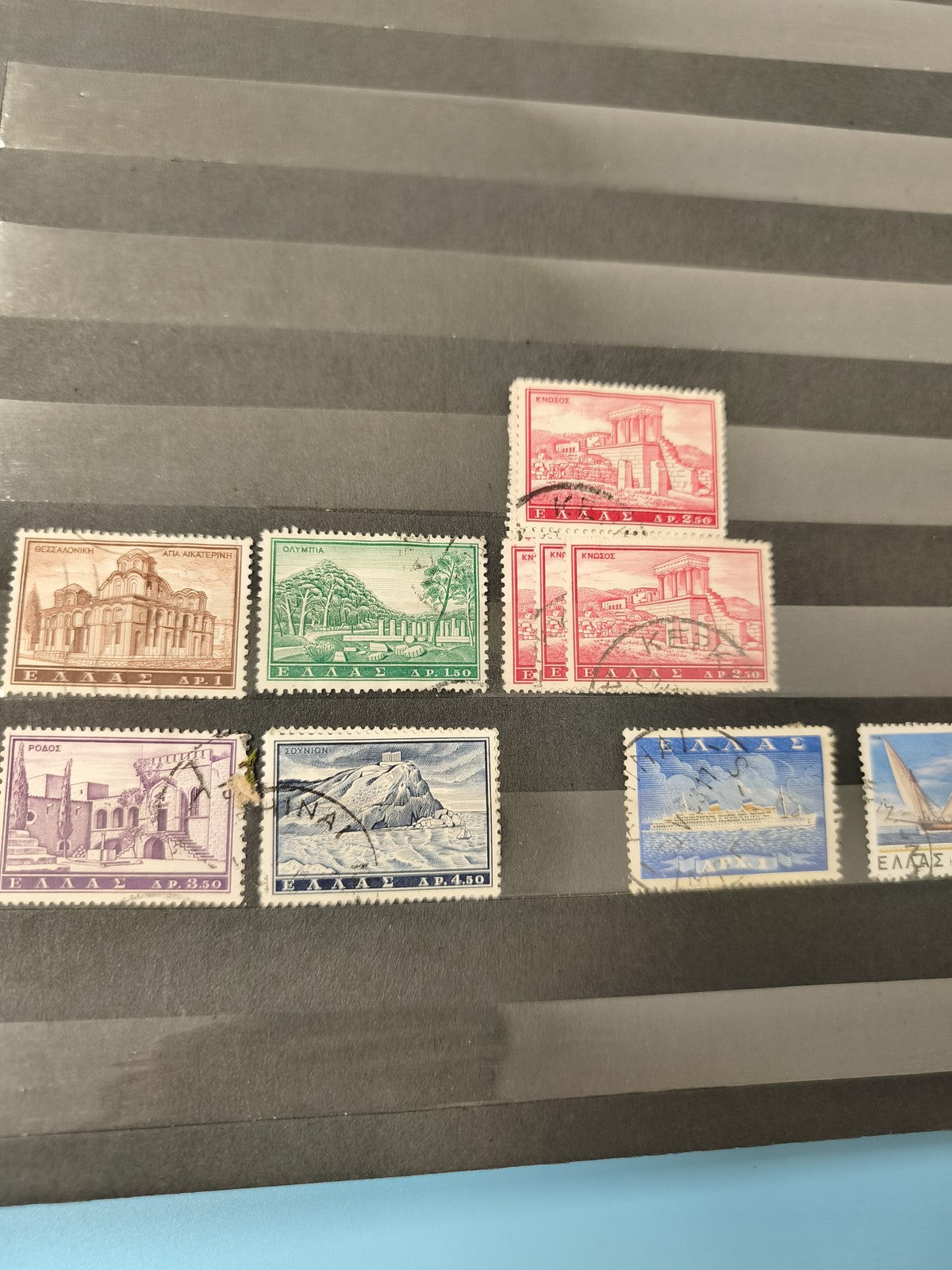 Lot anciens timbres oblitérés Grèce monuments paysages philatélie collection