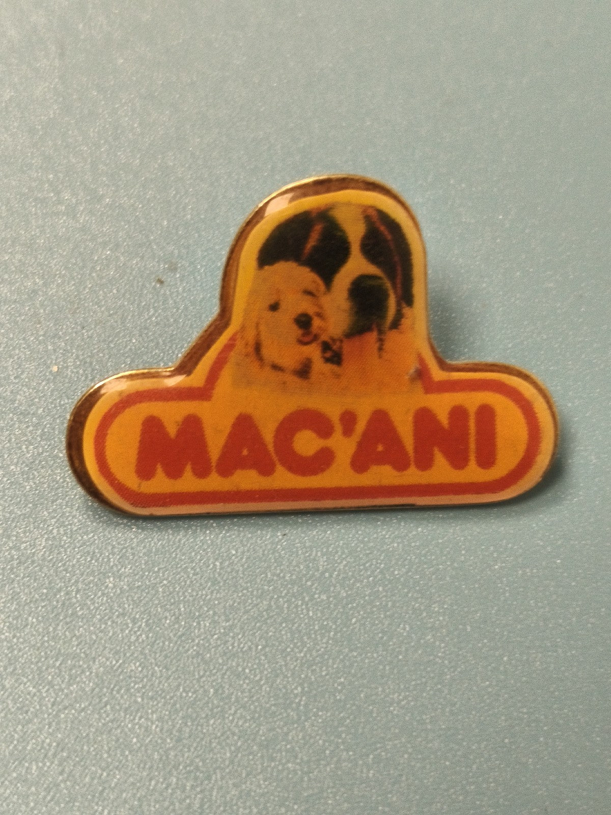 Vintage pin's Mac'Ani chien collection animaux badge rétro années 80 (Ref 5)