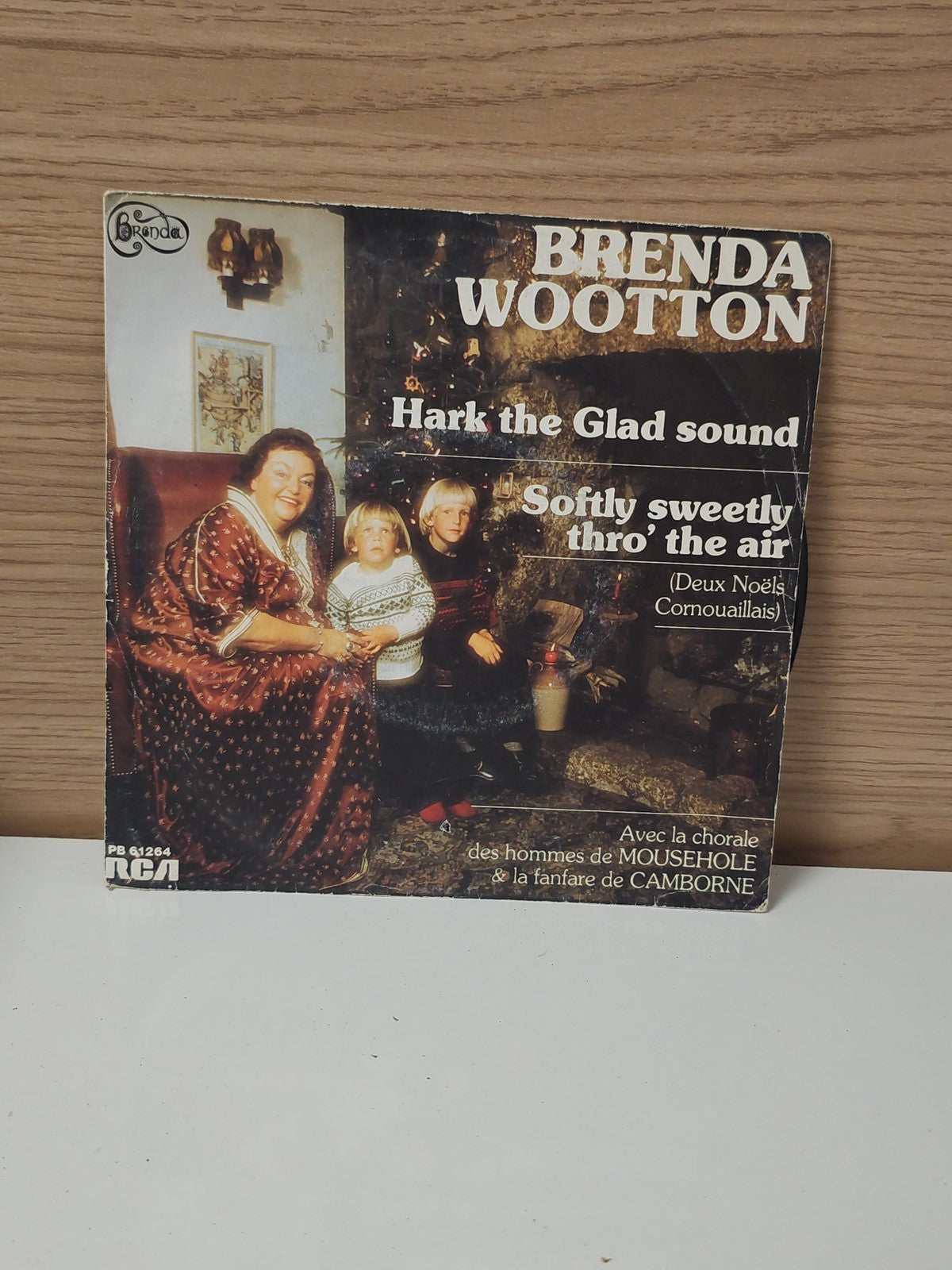 Vinyle 45 tours rétro Brenda Wootton disque ancien chanson anglaise collection