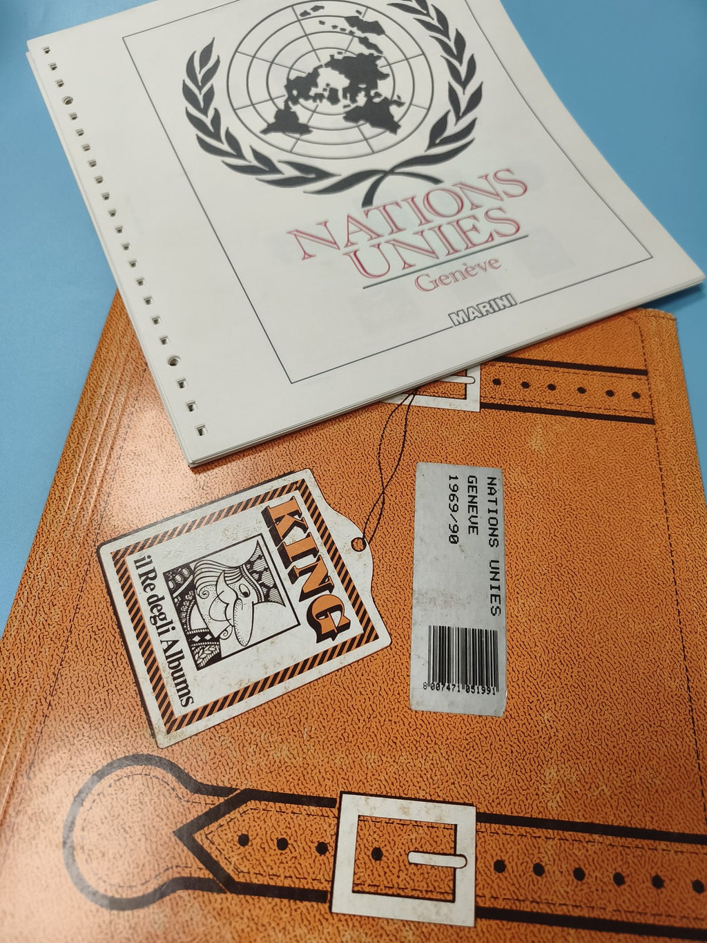 Classeur timbres USA philatélie, album King motif ceinture, Nations Unies Genève