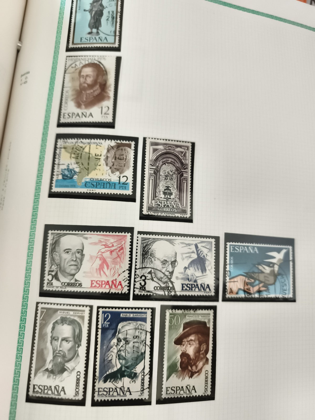 Timbres Espagne oblitérés personnages monuments CORREOS lot philatélie