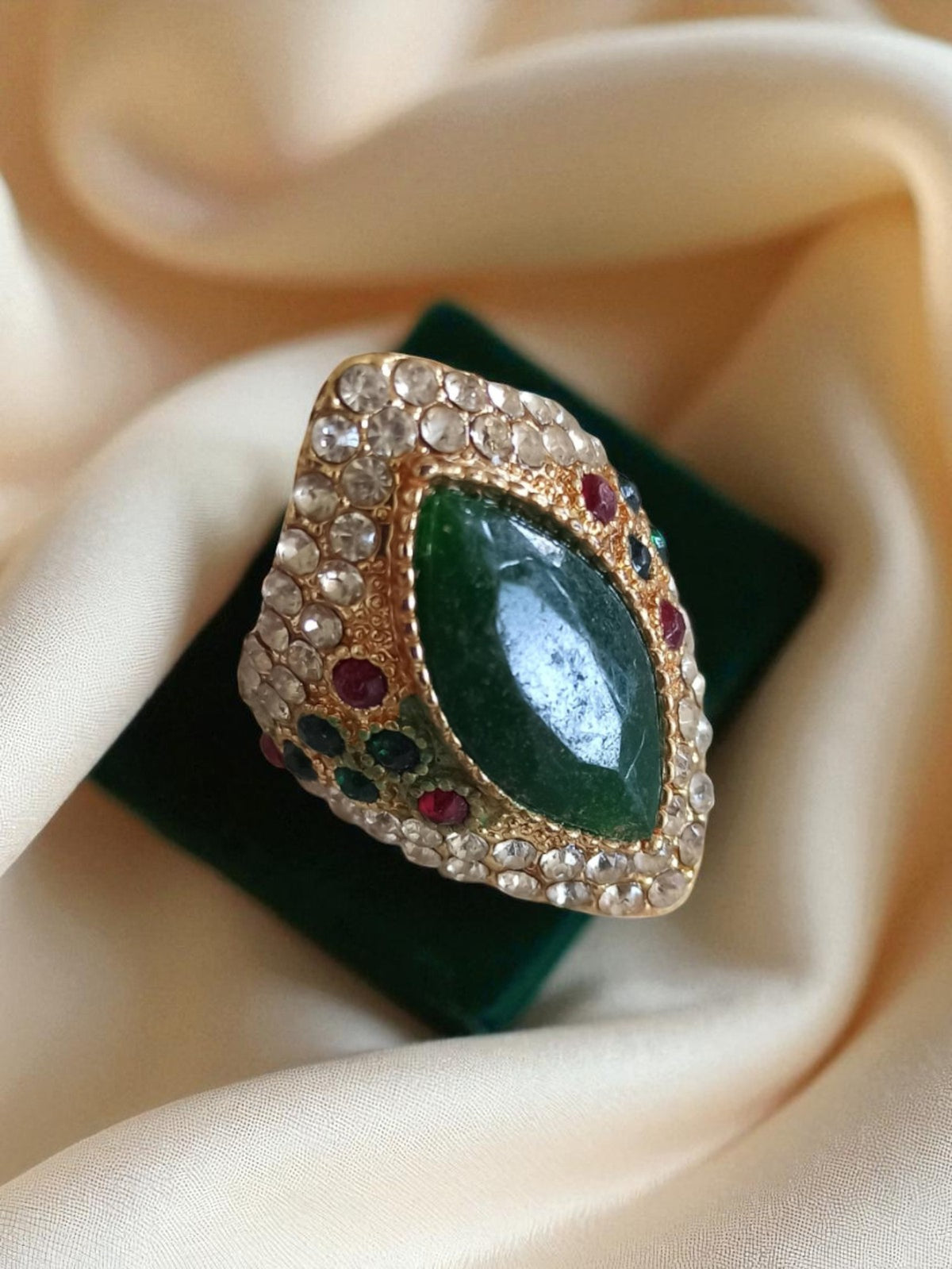 Signed vintage gold plated ring - Size 56 - Rare and elegant