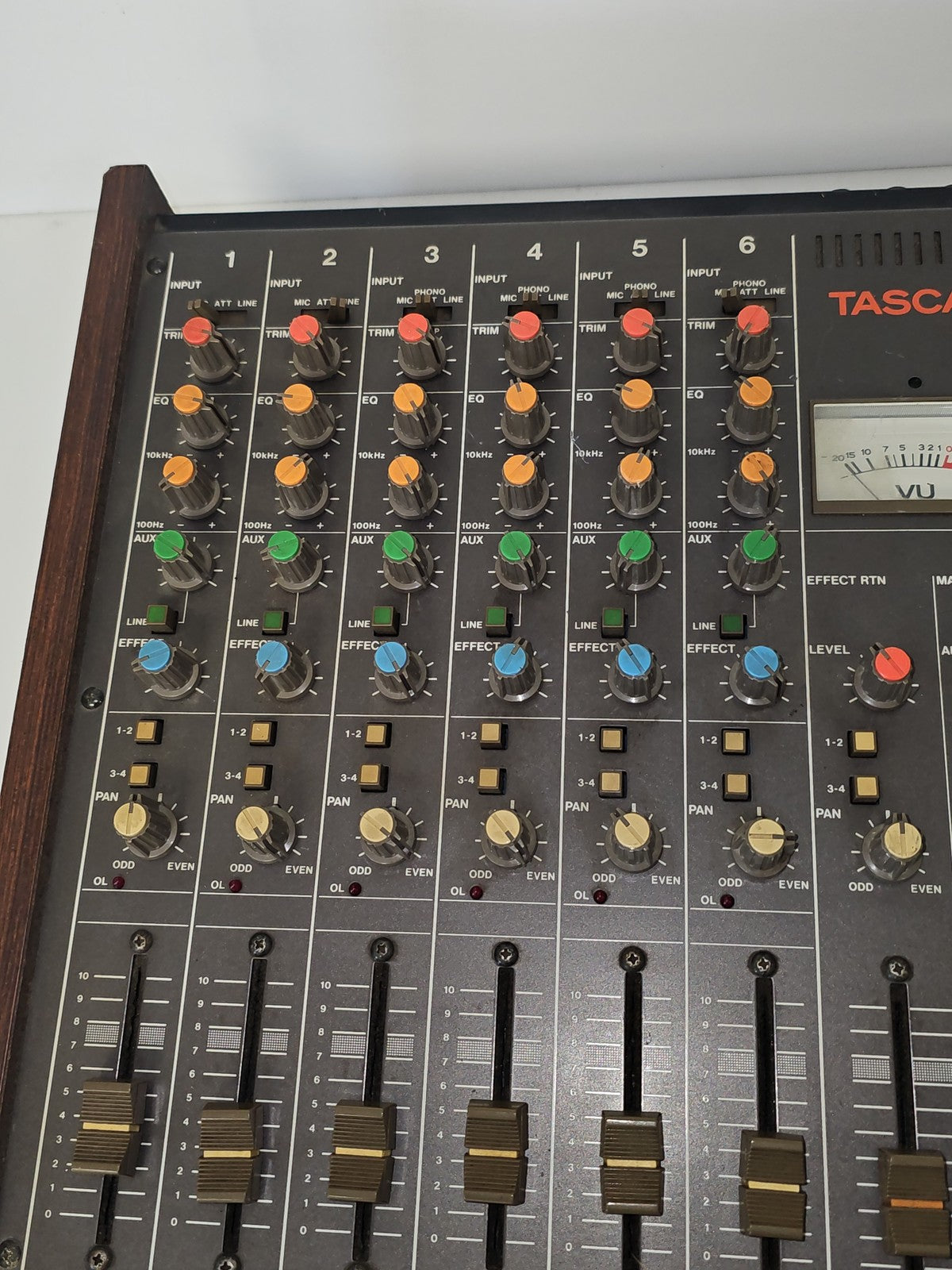 Table de mixage Tascam M-106 audio 6 canaux, console DJ studio, équipement son