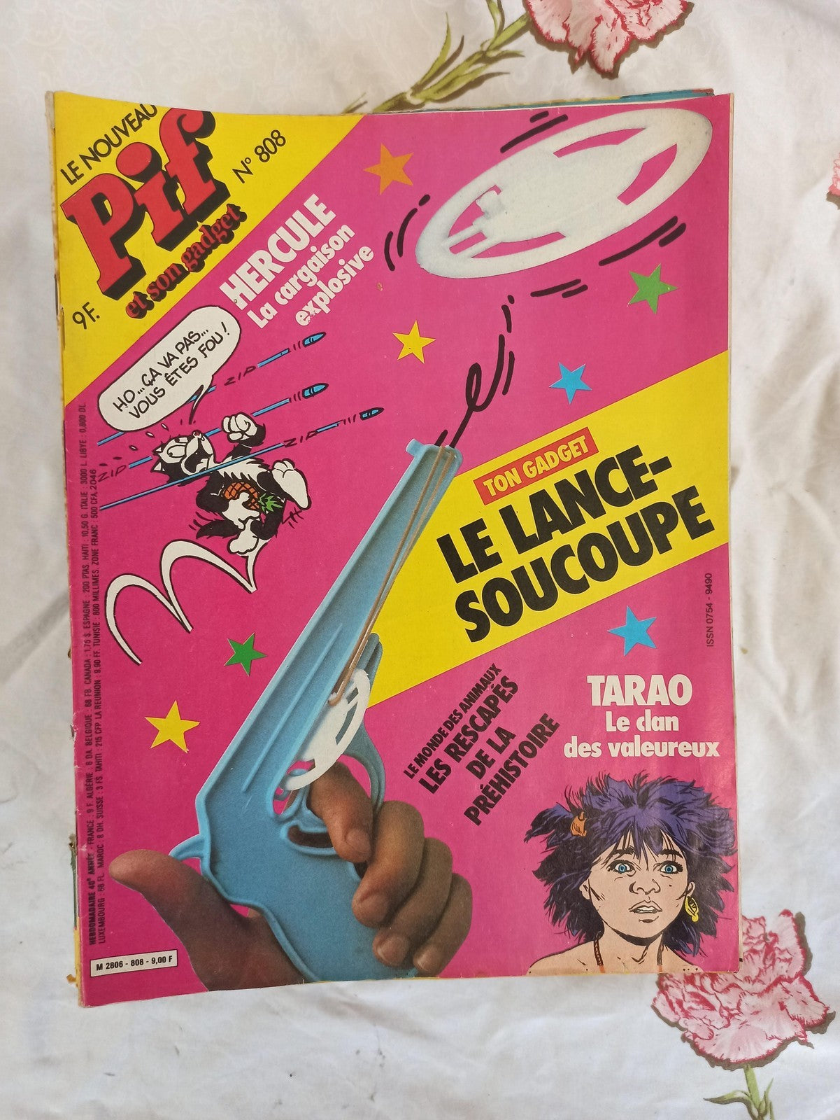 Magazine Pif Gadget n°808 vintage années 80 lance-soucoupe rétro presse BD