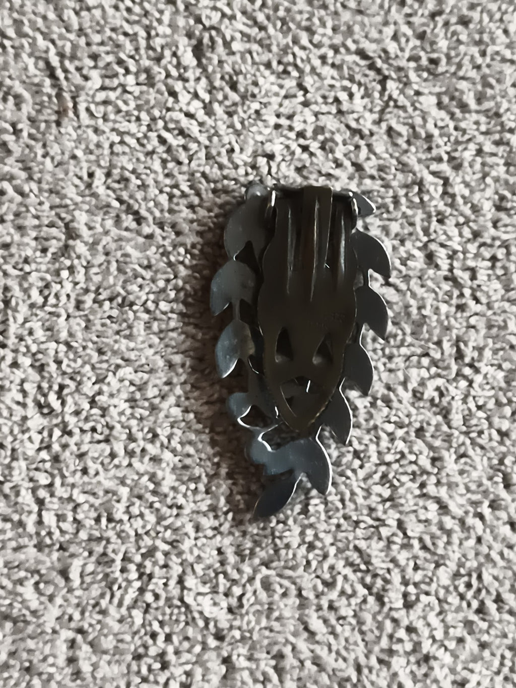 Pince à cheveux ancienne style feuille métal argenté vintage barrette rétro