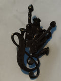 Broche vintage noire musicien guitare note de musique rock pin