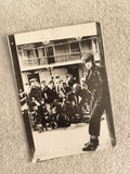 Carte postale ancienne photo Marlon Brando moto film vintage noir et blanc