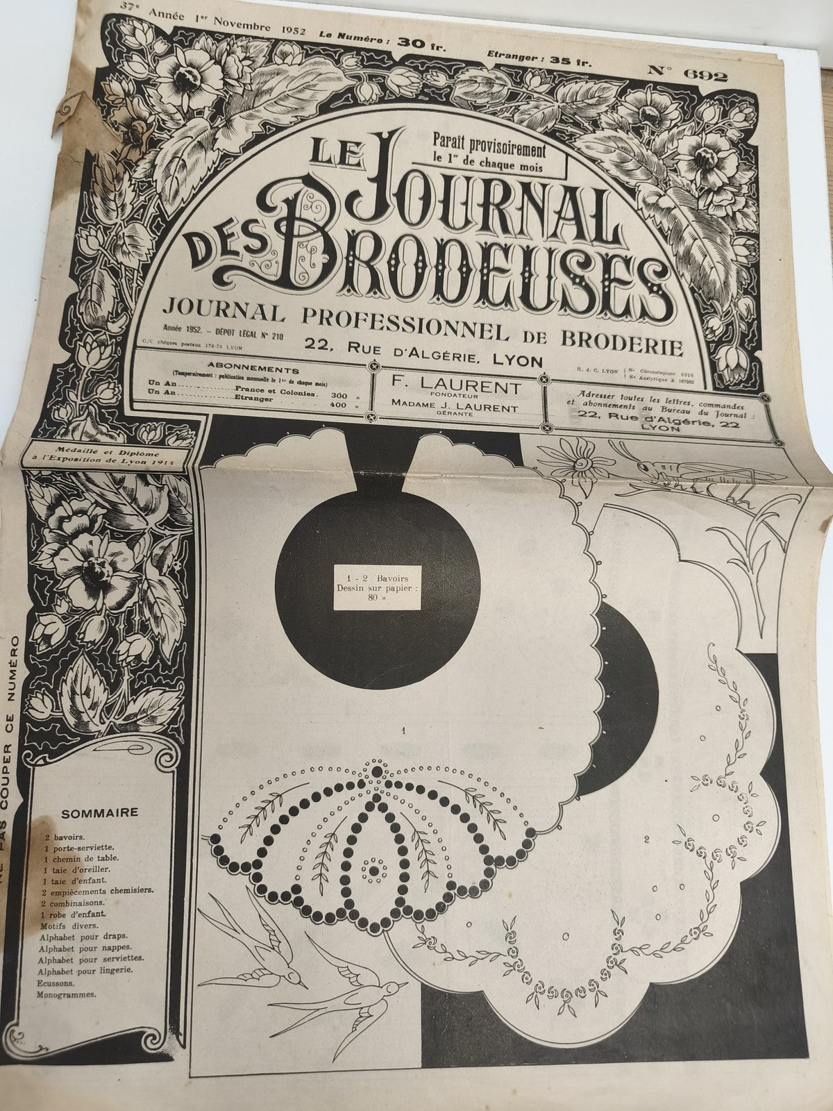 Ancien journal broderie Le Journal des Brodeuses 1952 Lyon vintage motif