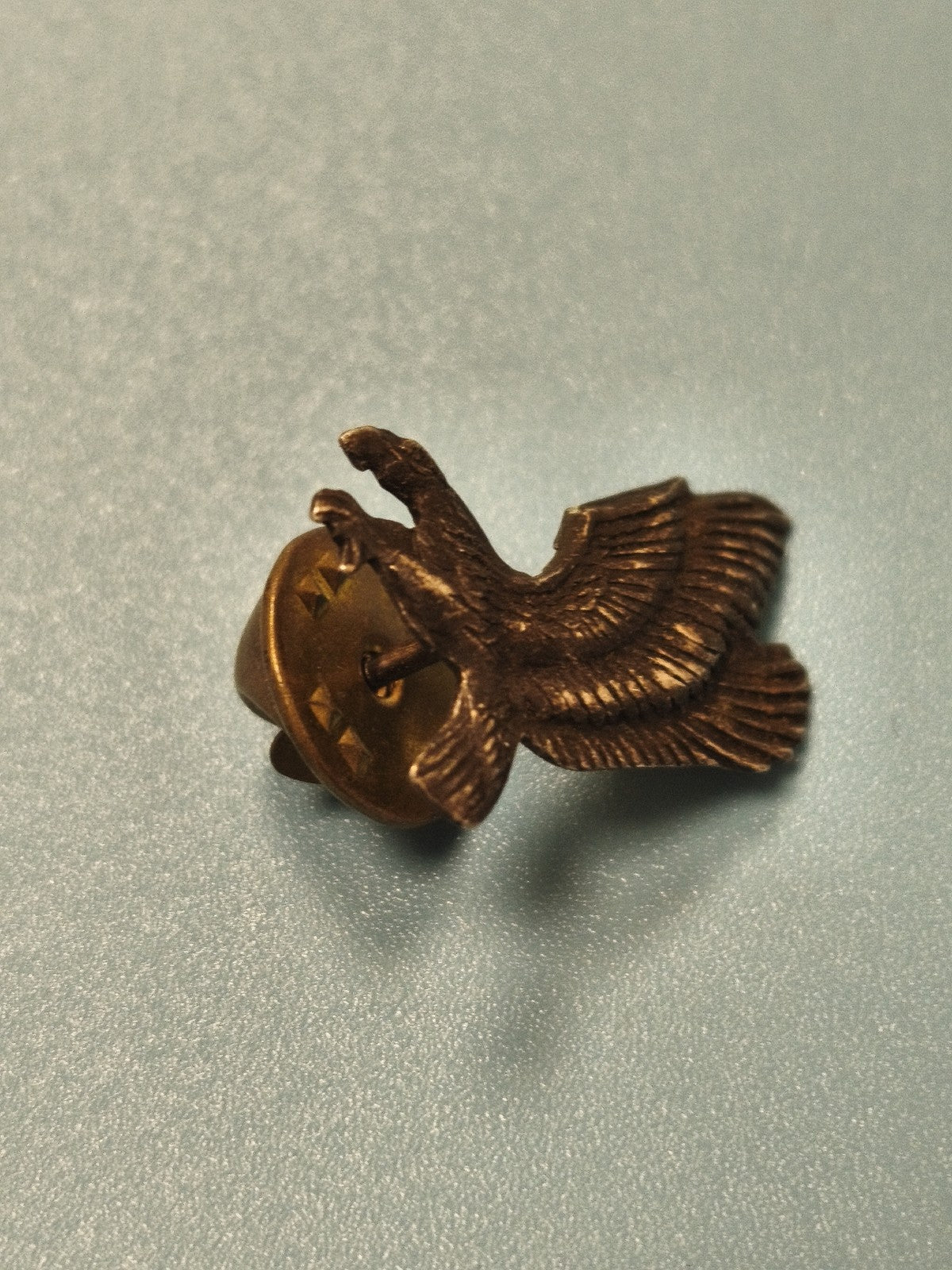 Vintage pin's Harley Davidson aigle bronze rétro collection biker