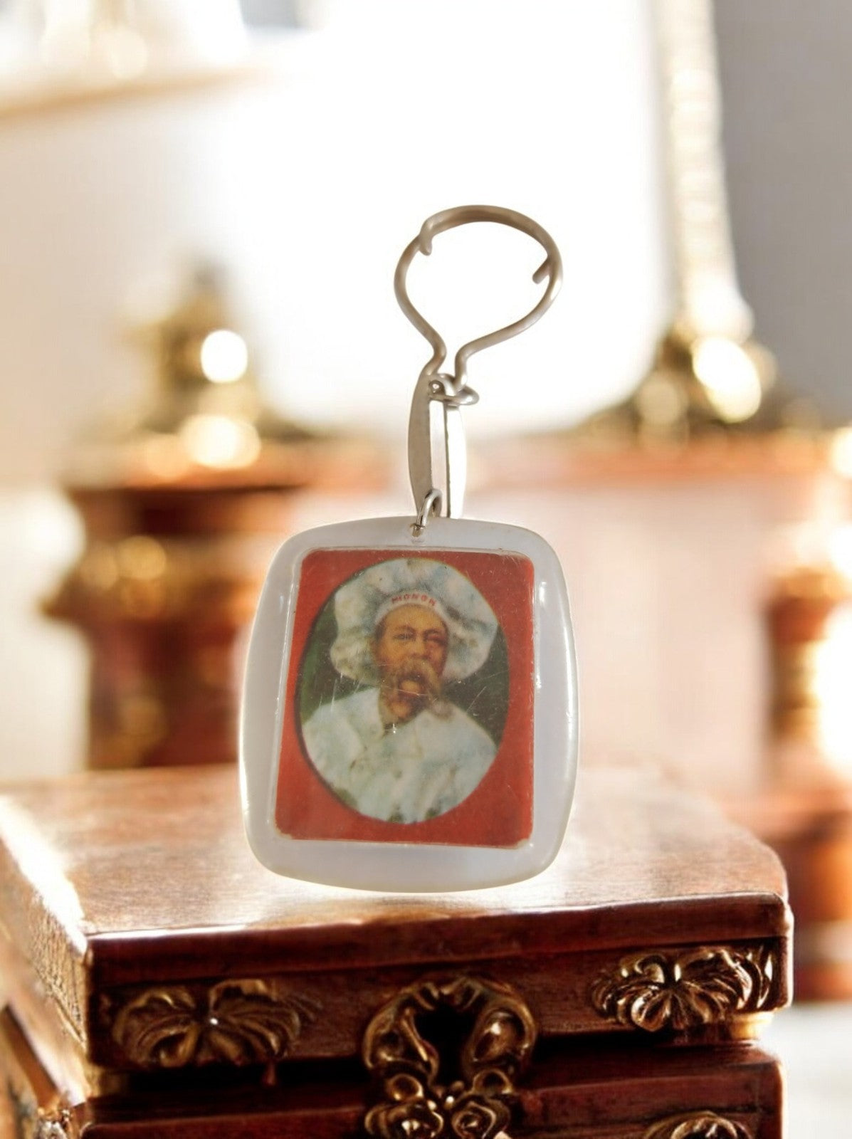 Porte-clés vintage publicitaire cuisinier France ancien souvenir restaurant