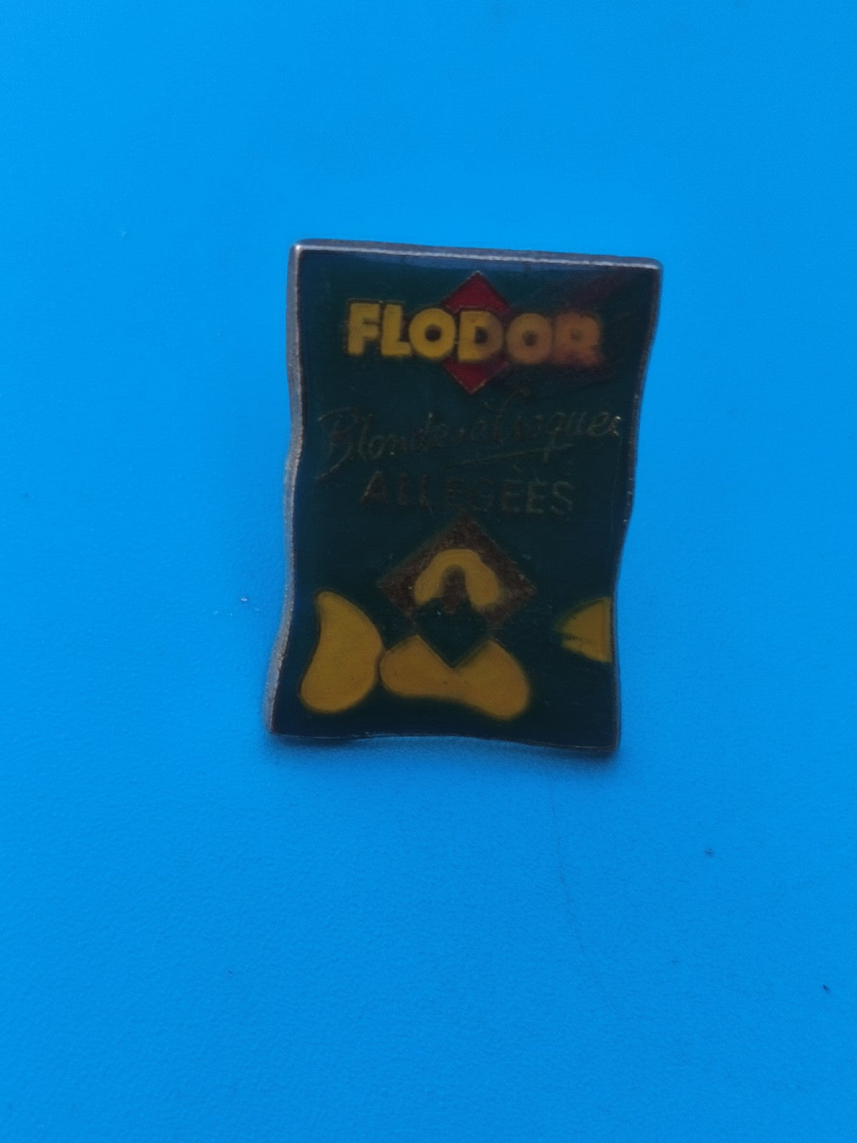 Vintage pin's Flodor chips forme sachet, collection publicitaire ancien