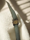 Montre vintage homme cadran carré rétro à réviser bracelet bleu ancien