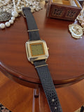 Montre femme vintage carré à restaurer, cadran doré, bracelet noir rétro chic