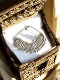 Collier plastron vintage argenté style ethnique, pendentif articulé, soirée