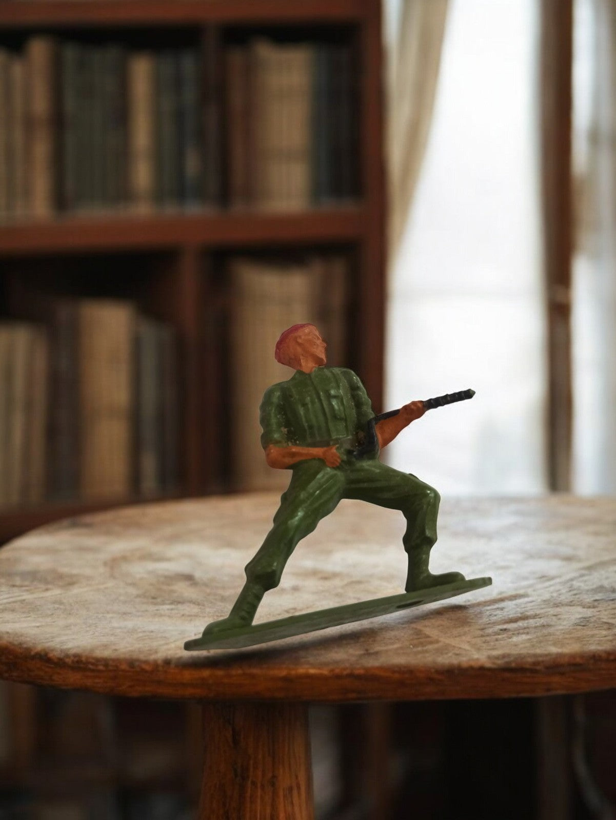 Figurine soldat Starlux vintage, statuette militaire rétro vert armé