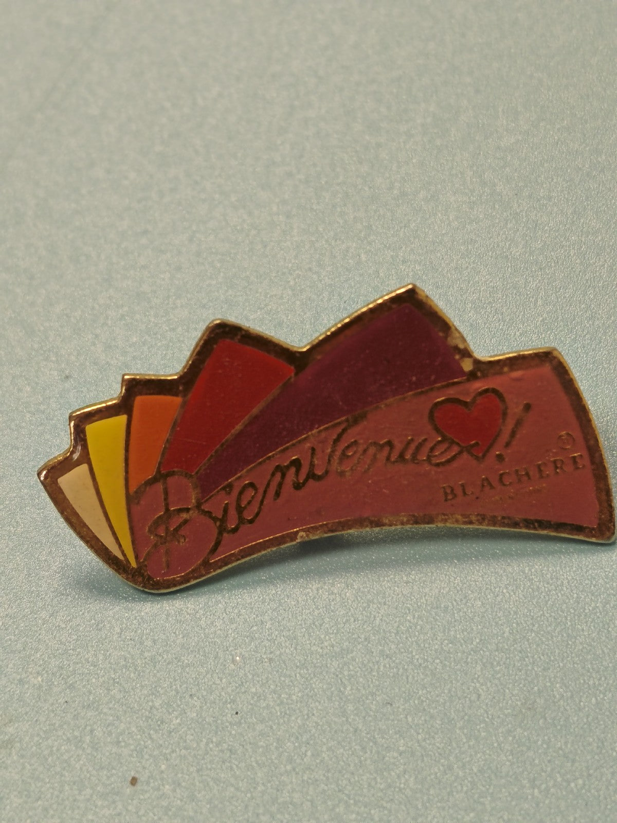 Vintage Blachere fan-shaped colorful "Welcome" pin, retro heart collection