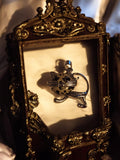 Pendentif chat pierre naturelle tachetée monture métal design unique marque myst