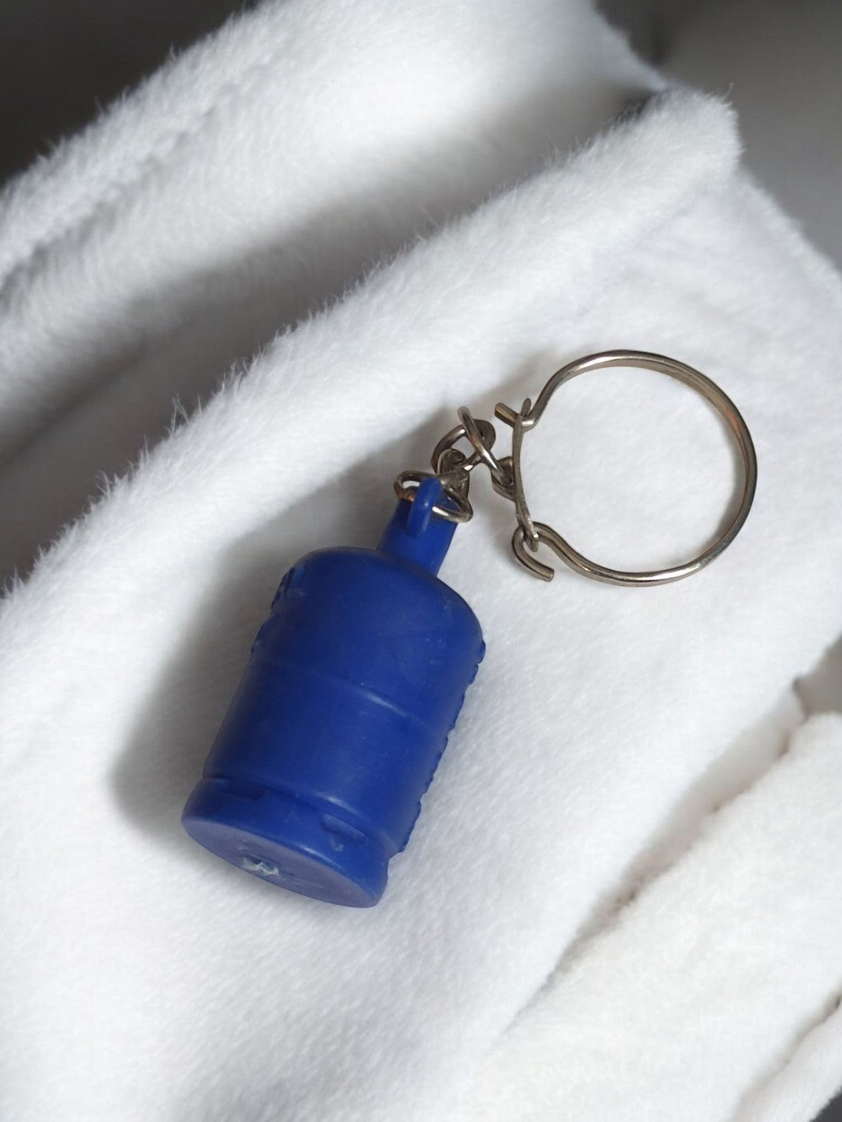 Porte-clés ancien bouteille gaz bleu vintage rétro publicitaire objet déco