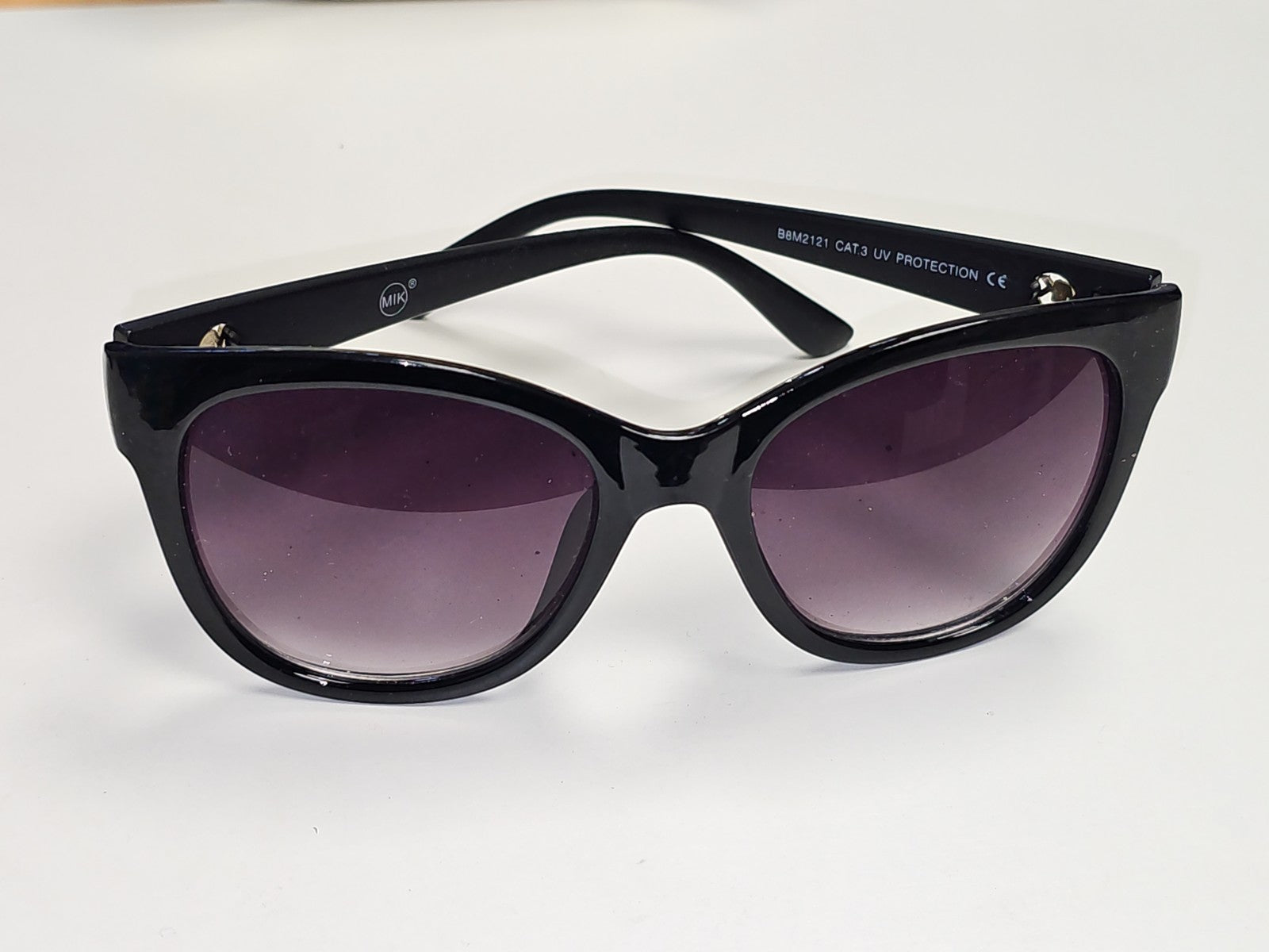 Paire de lunettes de soleil Michael Kors b8m2121 femme accessoire mode chic
