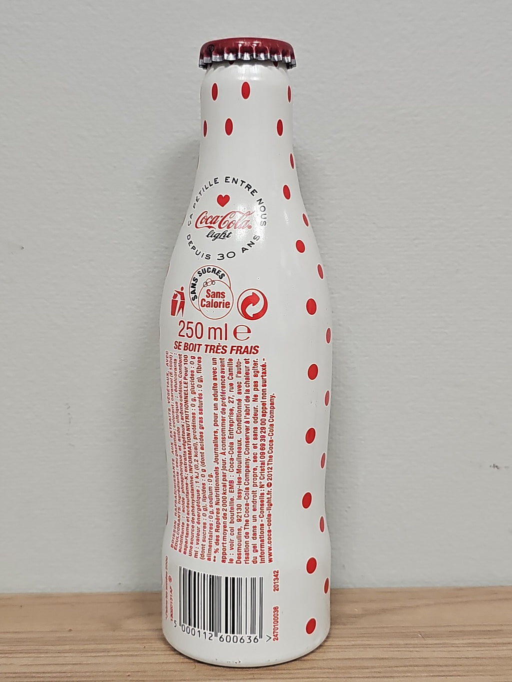Bouteille Coca Cola pleine édition spéciale Marc Jacobs design original canette