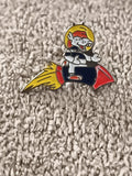 Pin's vintage fusée personnage animal casquette émaillé années 90 (Ref 5)