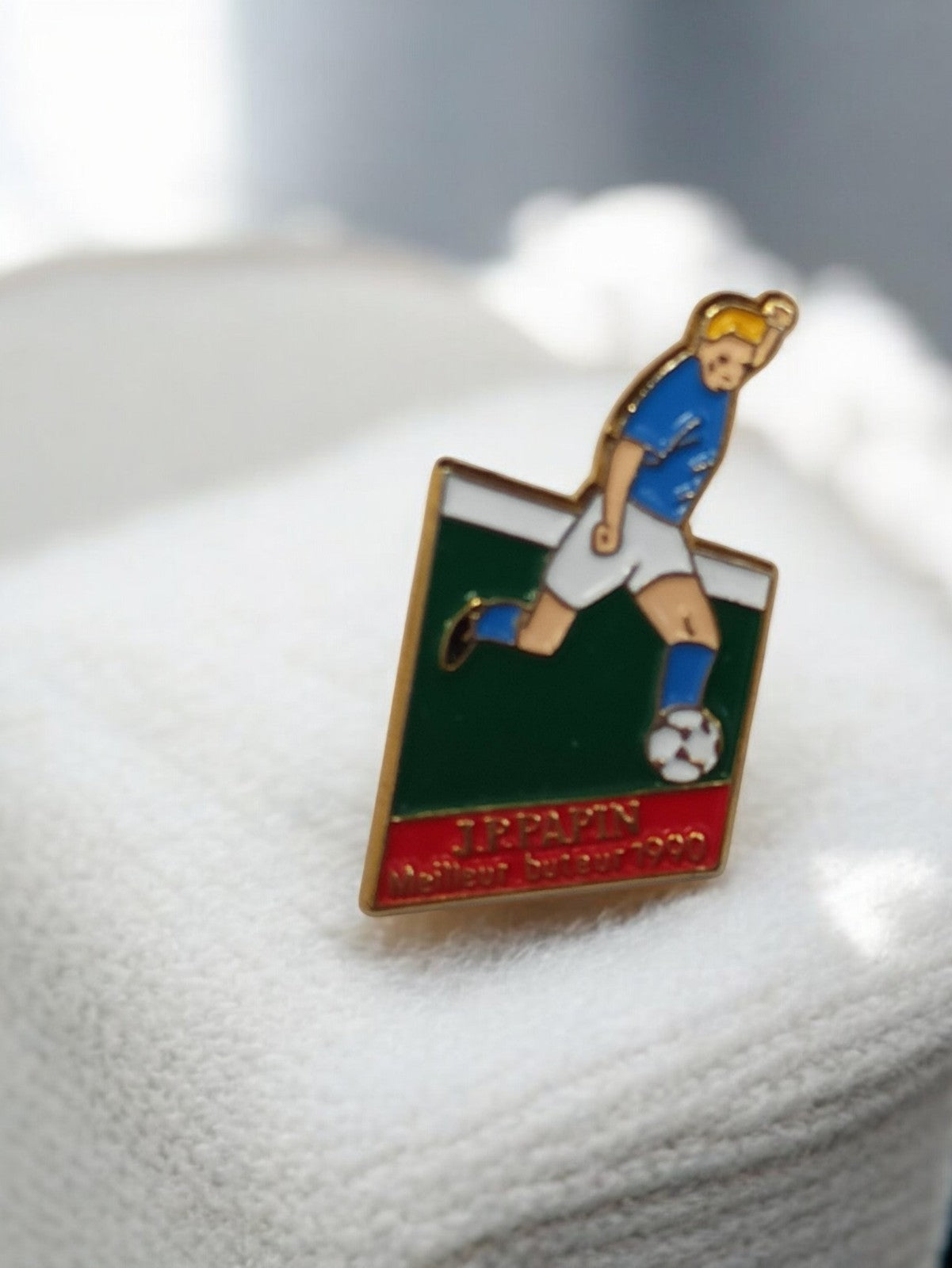 Pin's vintage J. Papin OM 1990, badge ancien football rétro, meilleur buteur