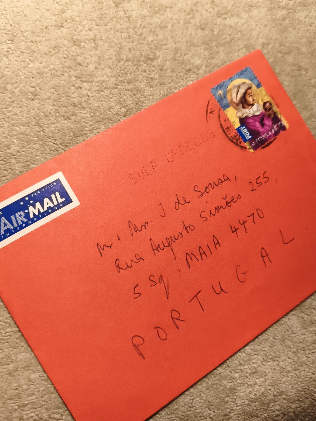 Lettre affranchie Portugal enveloppe rouge timbre Air Mail philatélie (Ref 9)