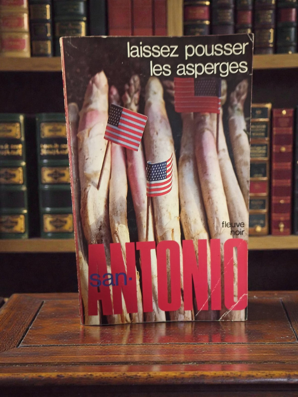 Livre poche ancien San-Antonio Laissez pousser les asperges polar vintage rétro