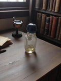 Miniature parfum vintage flacon ancien bouchon bleu transparent déco