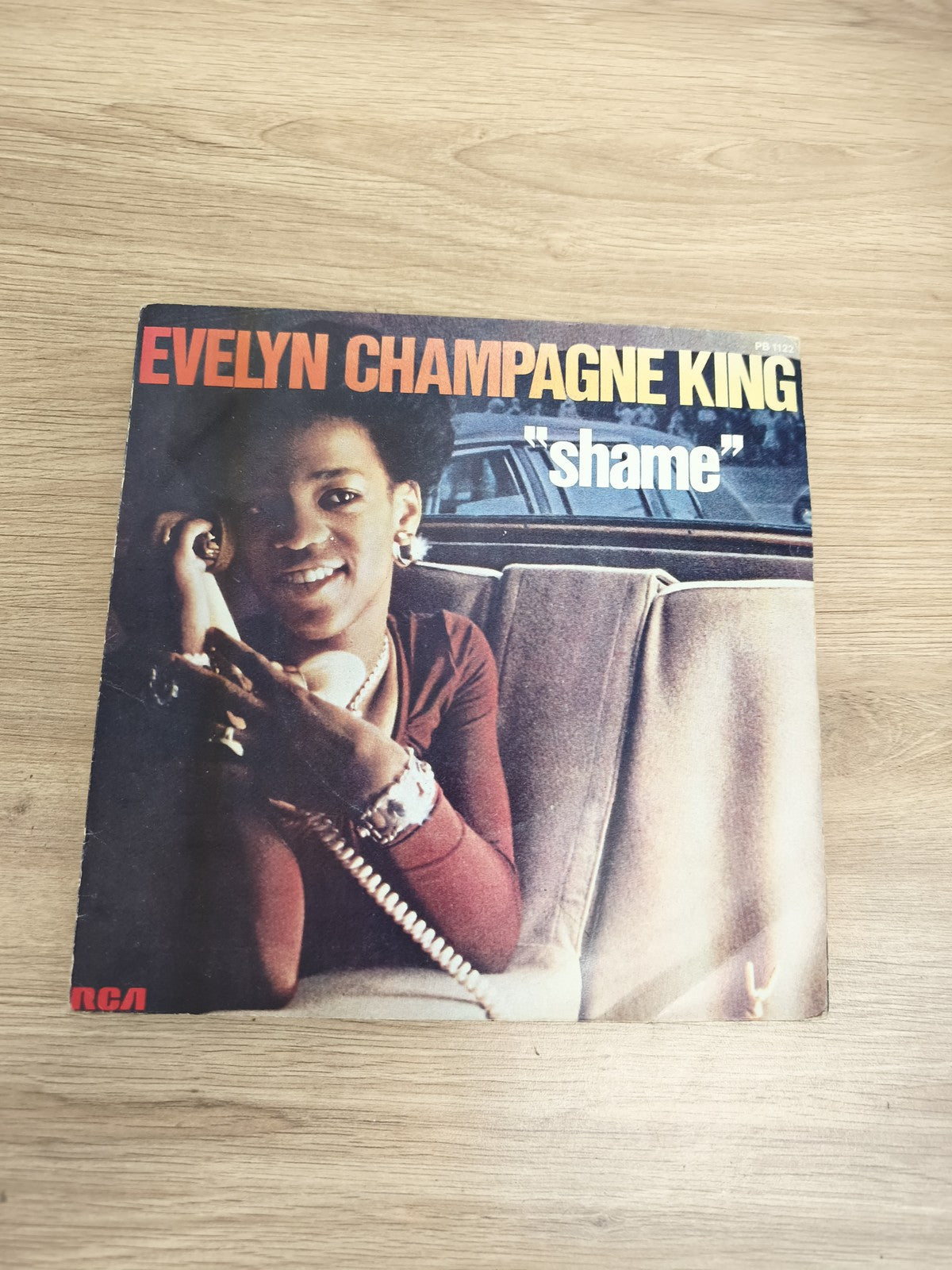 Vinyle 45 tours Evelyn Champagne King "Shame" RCA pochette couleur (Ref 2)