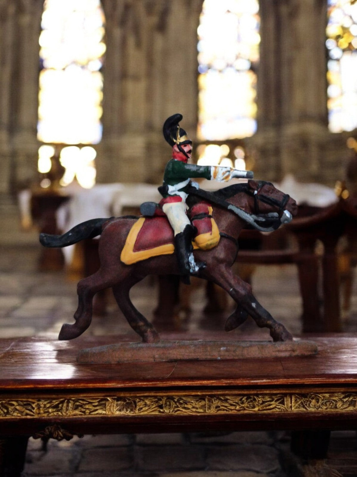 Figurine plomb cavalier napoléonien à cheval peint main décor militaire