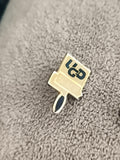 Pin's vintage UGD Bâtiment pinceau émaillé badge ancien entreprise (Ref 8)