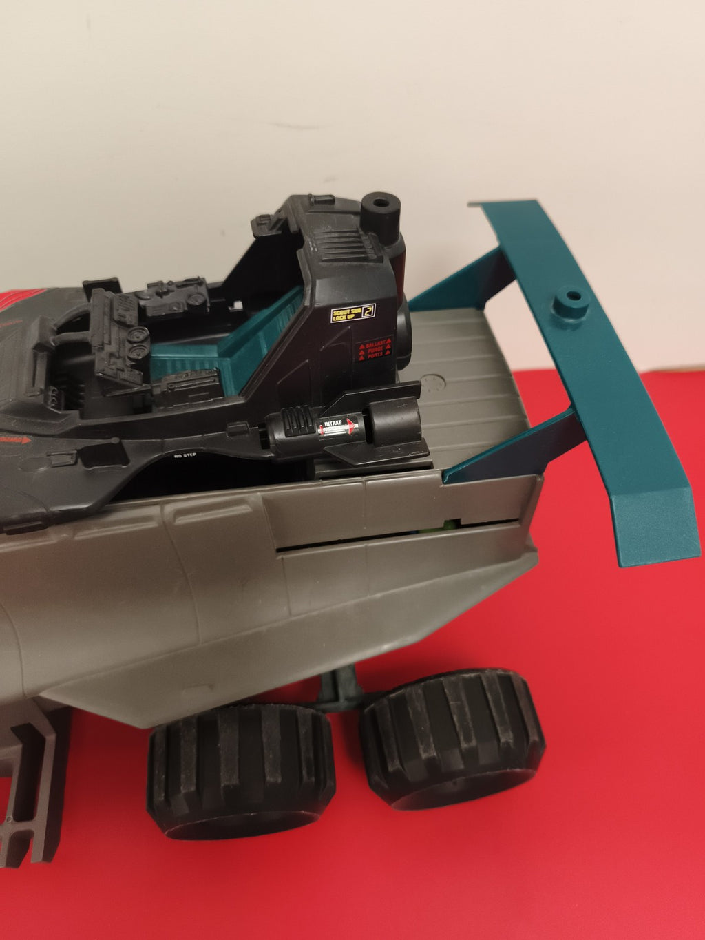 Véhicule GI Joe Cobra Hammerhead vintage 1990 Hasbro gris jaune jouet