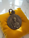 Médaille religieuse vintage Saint François Régis, aspect bronze catholique